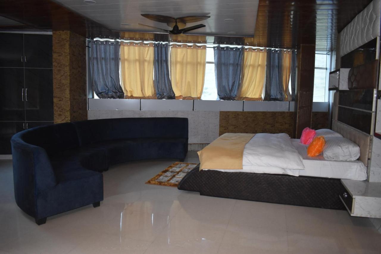 Jai Maa Bhagwati Hotel Pithoragarh Ngoại thất bức ảnh