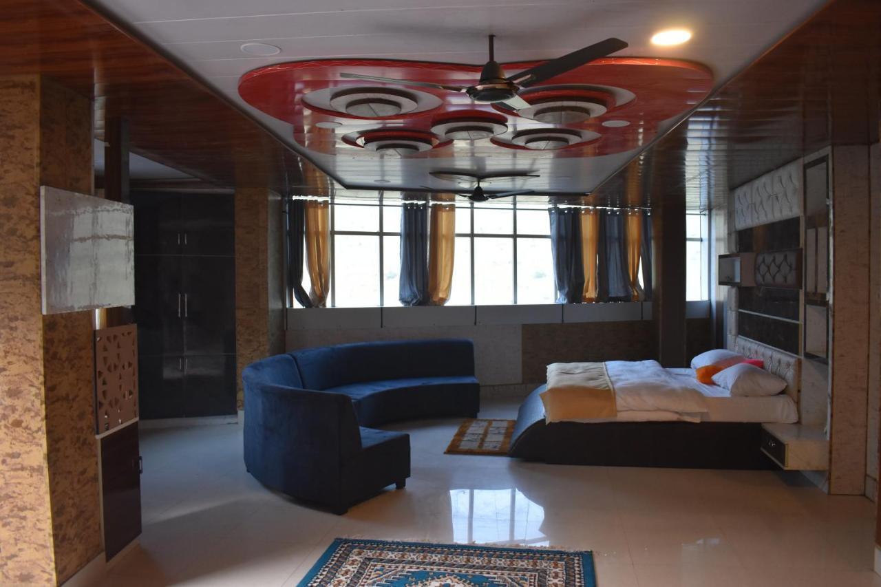 Jai Maa Bhagwati Hotel Pithoragarh Ngoại thất bức ảnh