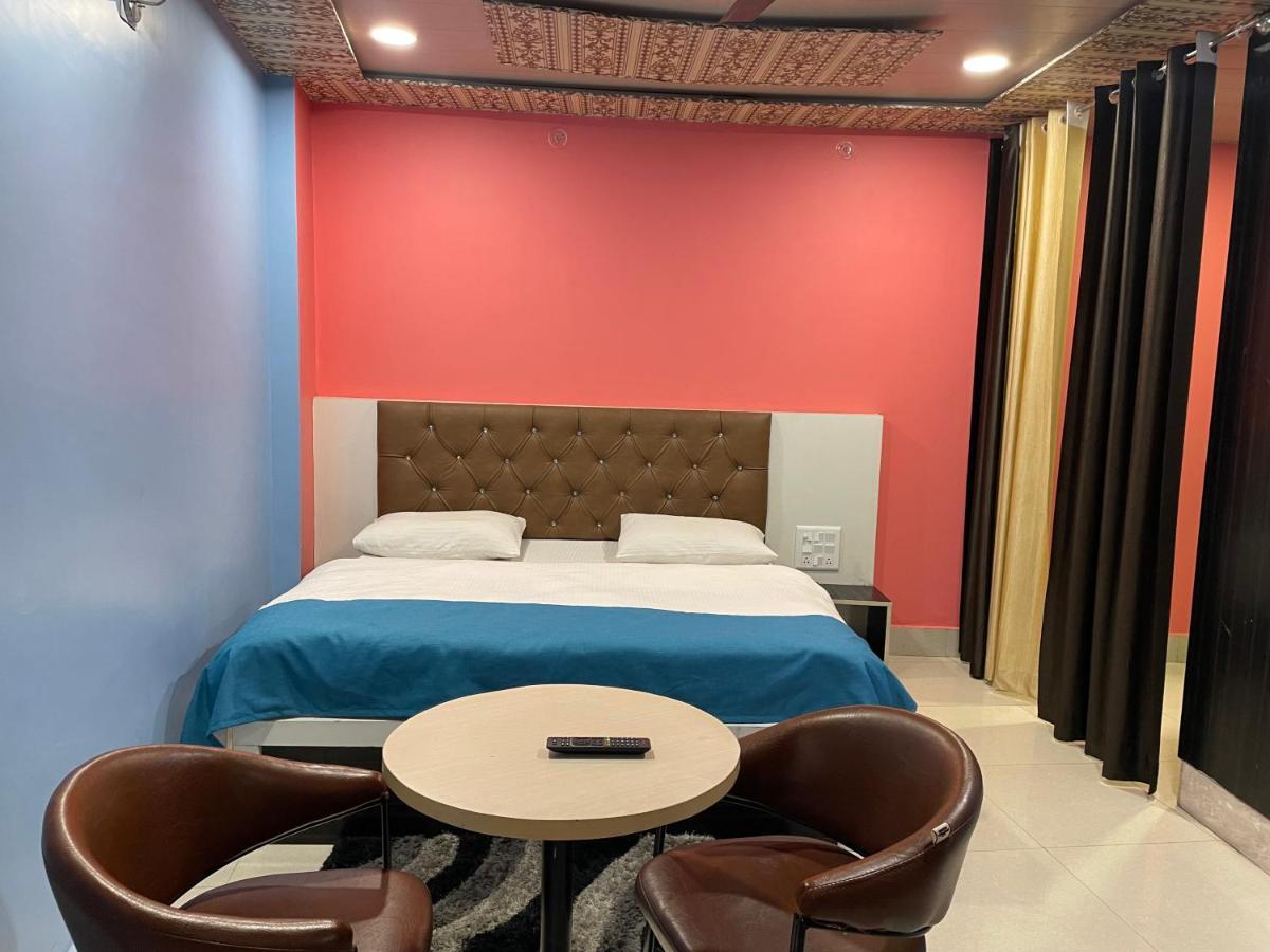 Jai Maa Bhagwati Hotel Pithoragarh Ngoại thất bức ảnh